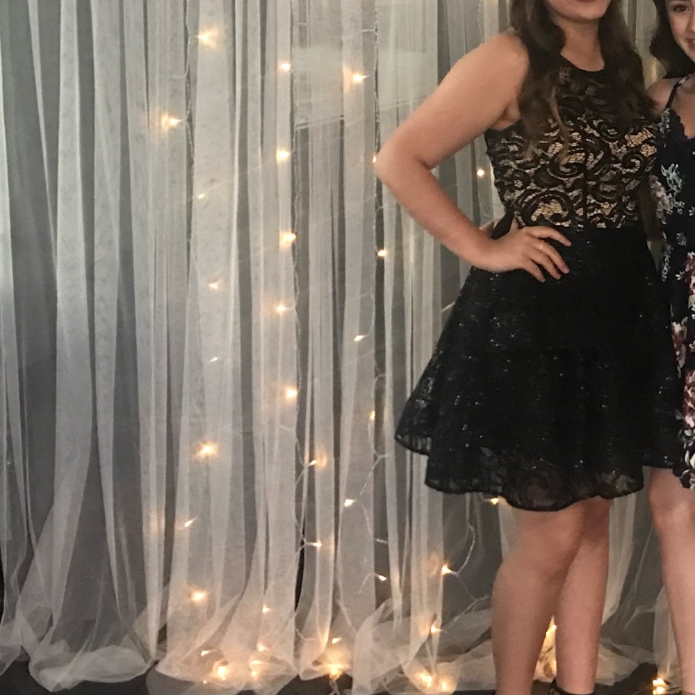 Xtraordinary Black Juniors Formal Dress Size 11